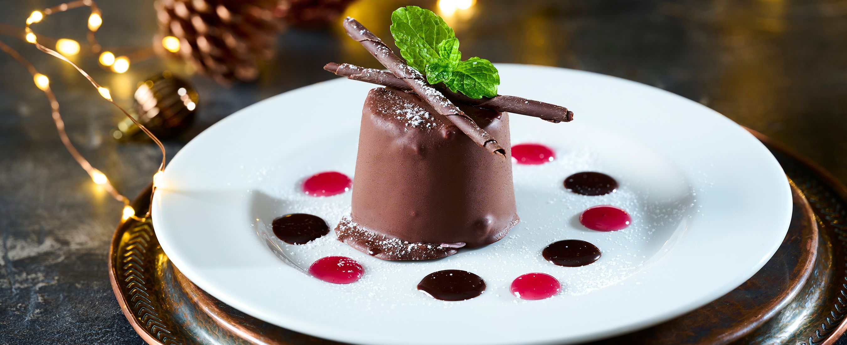 Boxing Day Lunch & Dinner at The Horn & Trumpet in Stoke-On-Trent
